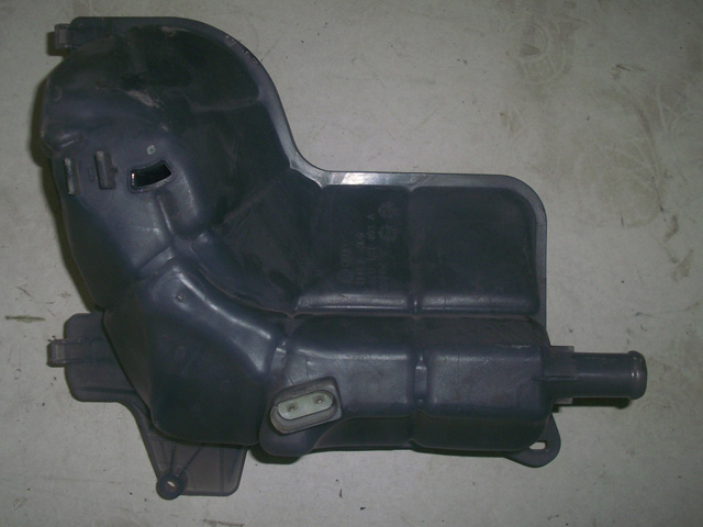 AUDI A4 CABRIO 2002-2006 - 8H - nádobka pro chladící kapalinu