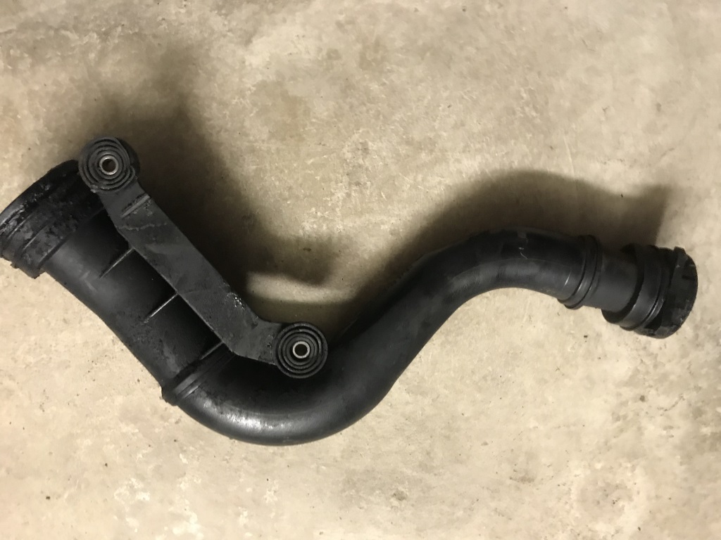 VW PASSAT B6 - 3C - 2005-2010 -  truba - 1K0145762S