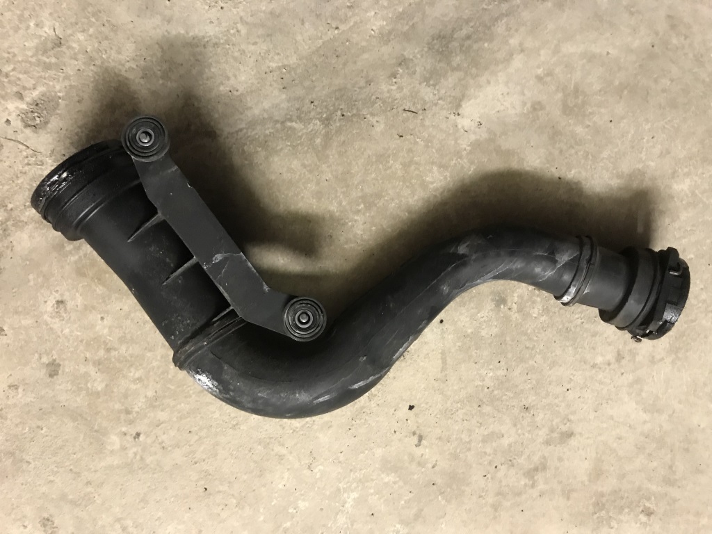 VW PASSAT B6 - 3C - 2005-2010 - truba - 1K0145762CL