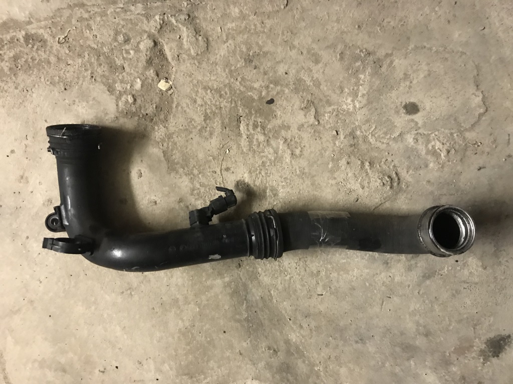 VW PASSAT B6 - 3C - 2005-2010 - truba - 1K0145770D