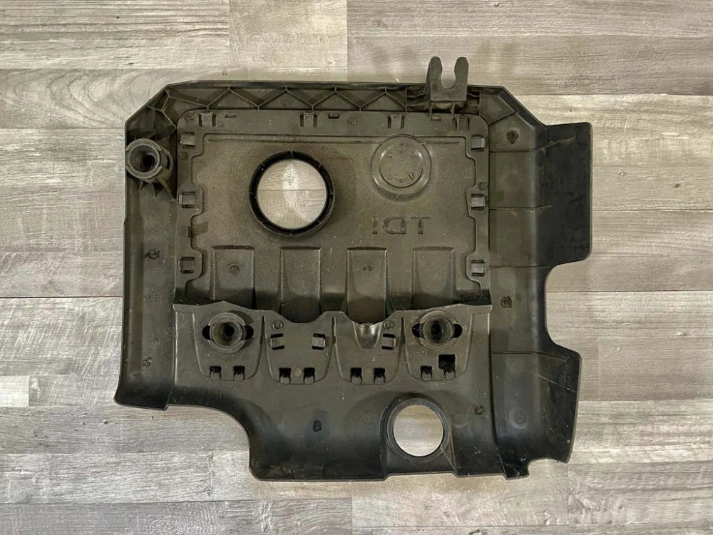 VW PASSAT B6 - 3C - 2005-2010 - kryt motoru TDI