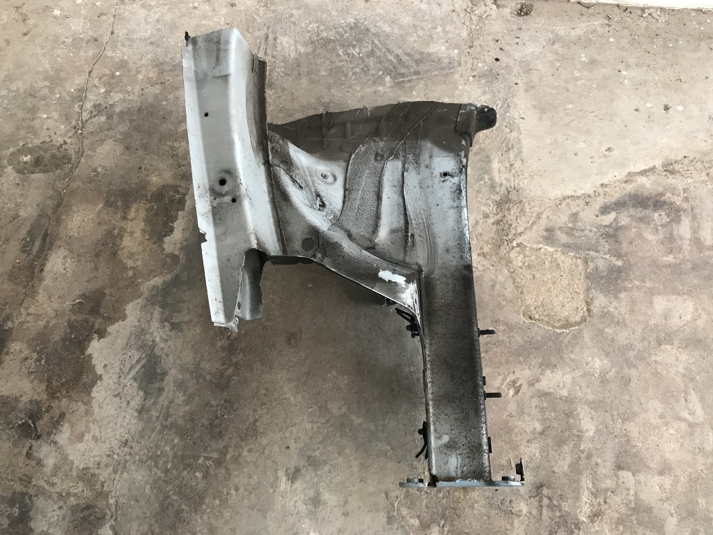 VW PASSAT B6 - 3C - 2005-2010 - nosník LP