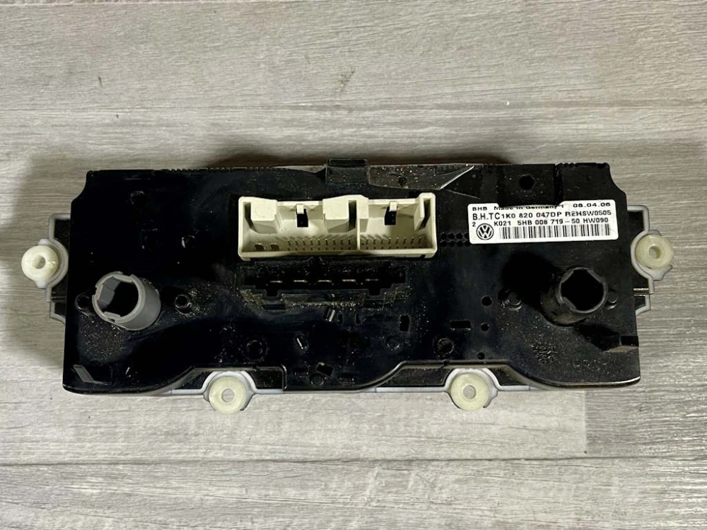VW PASSAT B6 - 3C - 2005-2010 - klima panel - 1K0820047DP