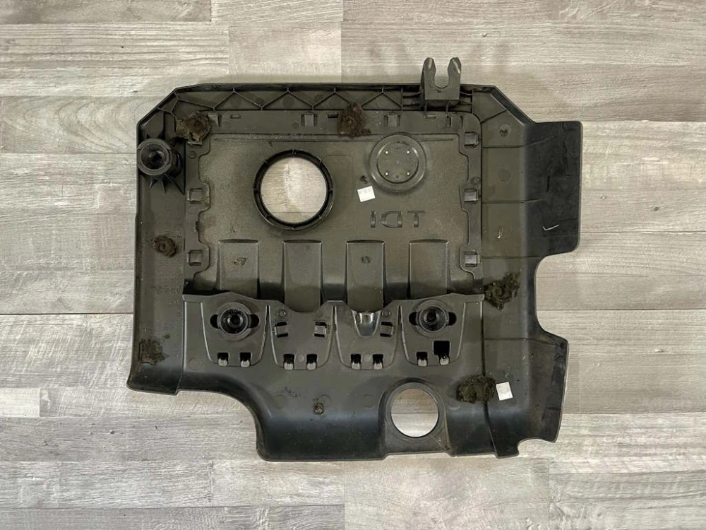 VW PASSAT B6 - 3C - 2005-2010 - kryt motoru TDI