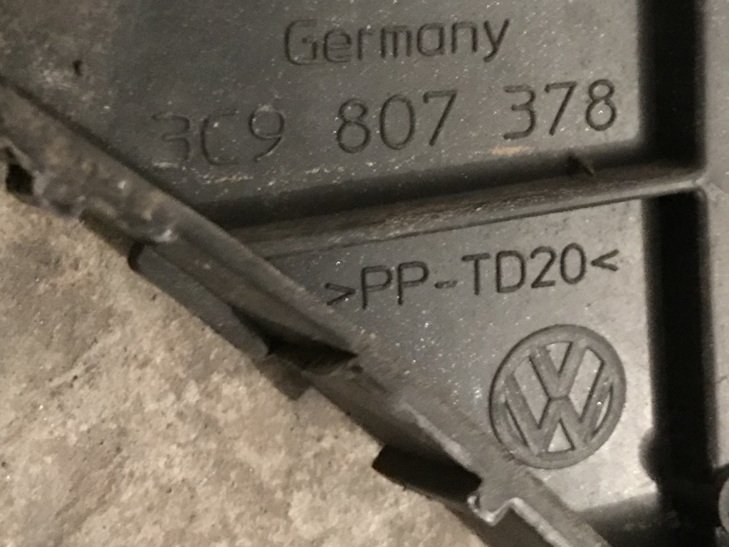 VW PASSAT B6 - 3C - 2005-2010 - držák nárazníku LZ – KOMBI