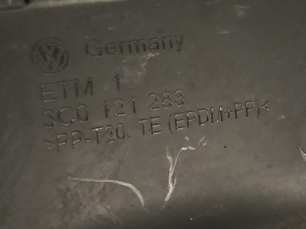 VW PASSAT B6 - 3C - 2005-2010 - plast ch.stěny - 3C0121283