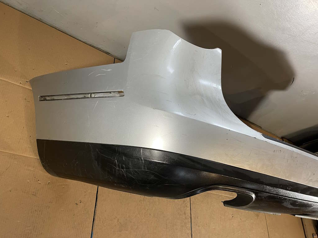 VW PASSAT B6 - 3C - 2005-2010 - nárazník zadní KOMBI - LA7W