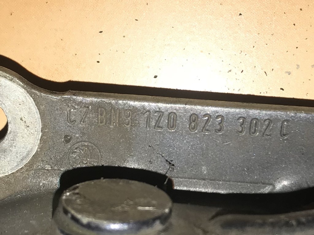 ŠKODA OCTAVIA 2 - 1Z - 2004-2009 - panty kapoty L+P