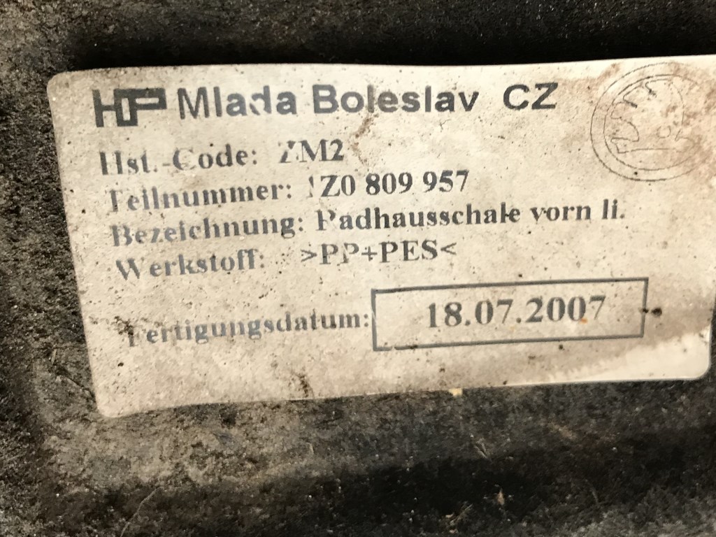 ŠKODA OCTAVIA 2 - 1Z - 2004-2009 - nadkolí LP - 1Z0809957