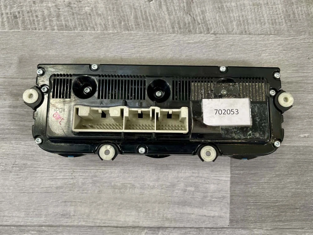 ŠKODA OCTAVIA 2 - 1Z - 2004-2009 - klima panel