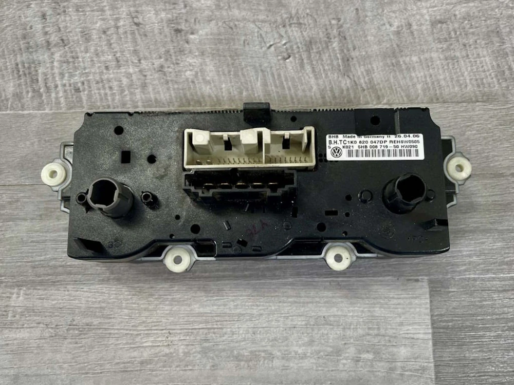 VW PASSAT B6 - 3C - 2005-2010 - klima panel - 1K0820047DP