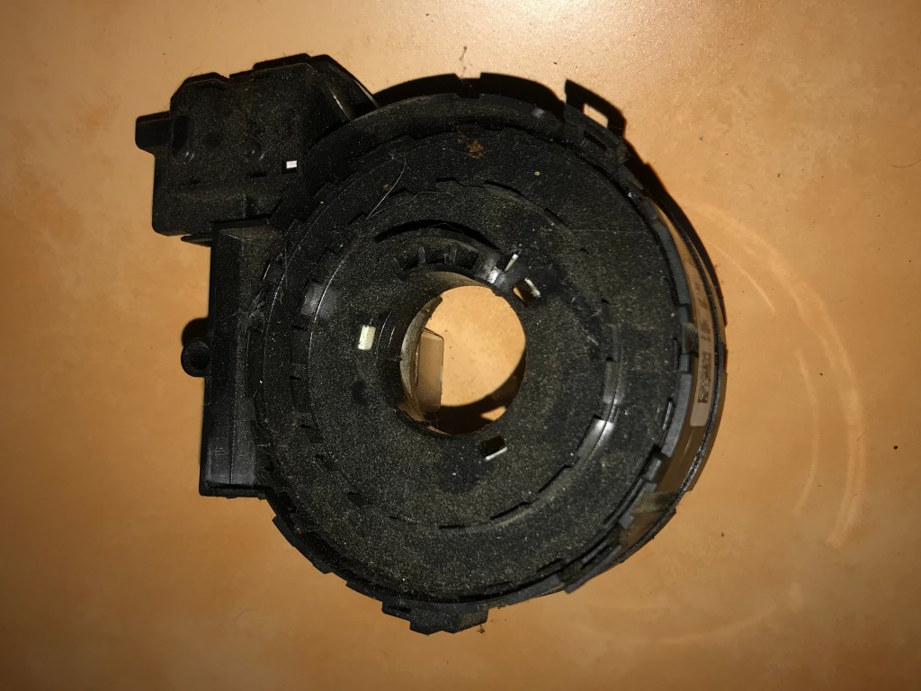 ŠKODA OCTAVIA 2 - 1Z - 2004-2009 - kroužek pod volant - 1K0959653C