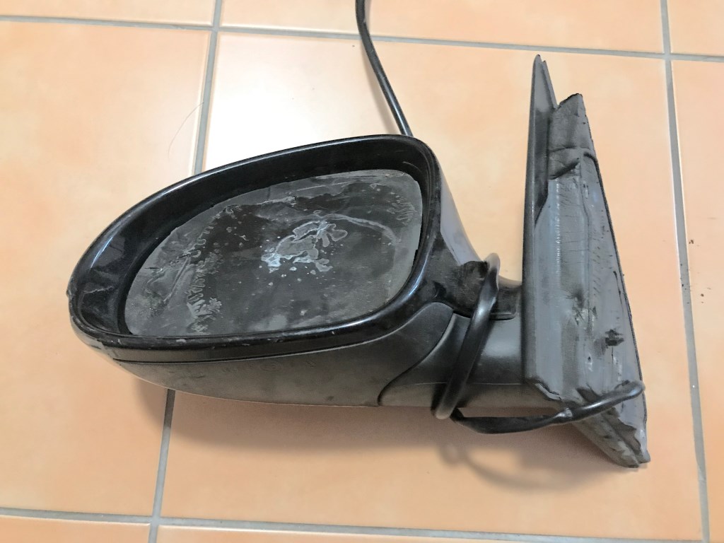 VW PASSAT B6 - 3C - 2005-2010 - zrcátko LP - bez skla - LC9X