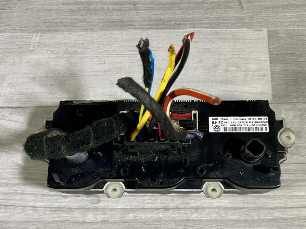 VW GOLF 5 - 1K - 2003-2009 - klima panel - 1K0820047DP