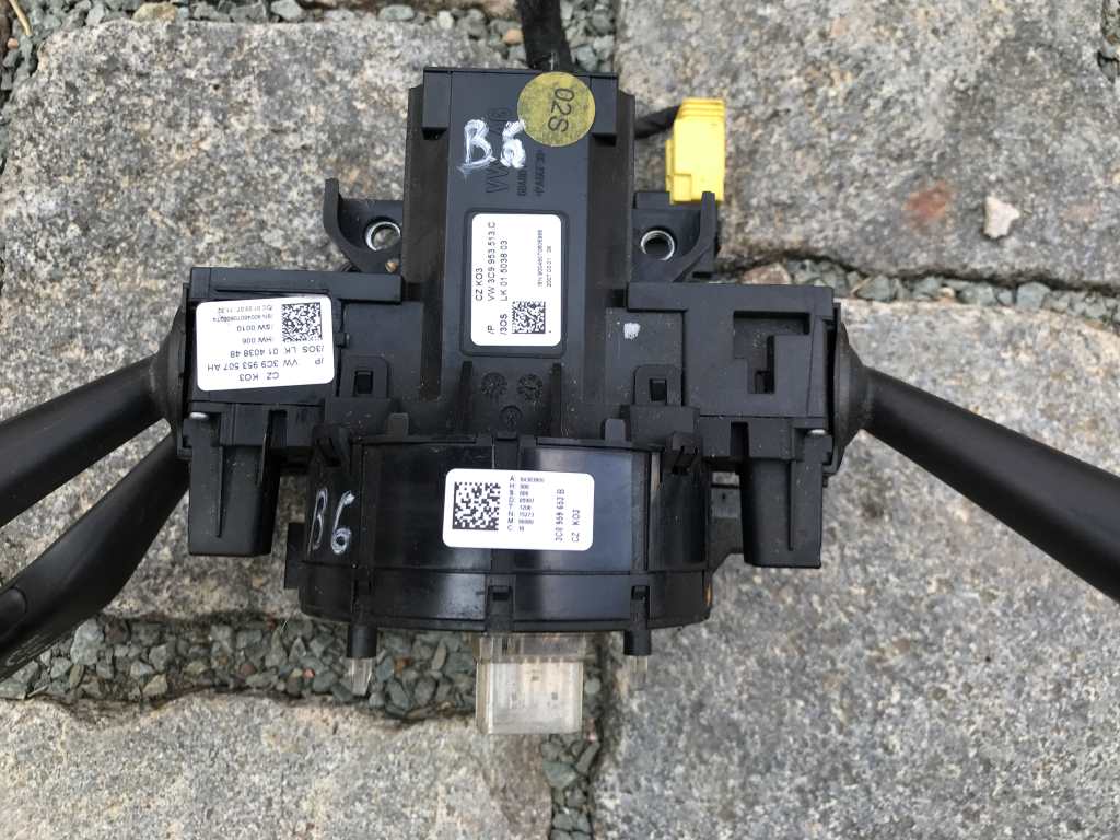 VW PASSAT B6 - 3C - 2005-2010 - páčky pod volant - TEMPOMAT