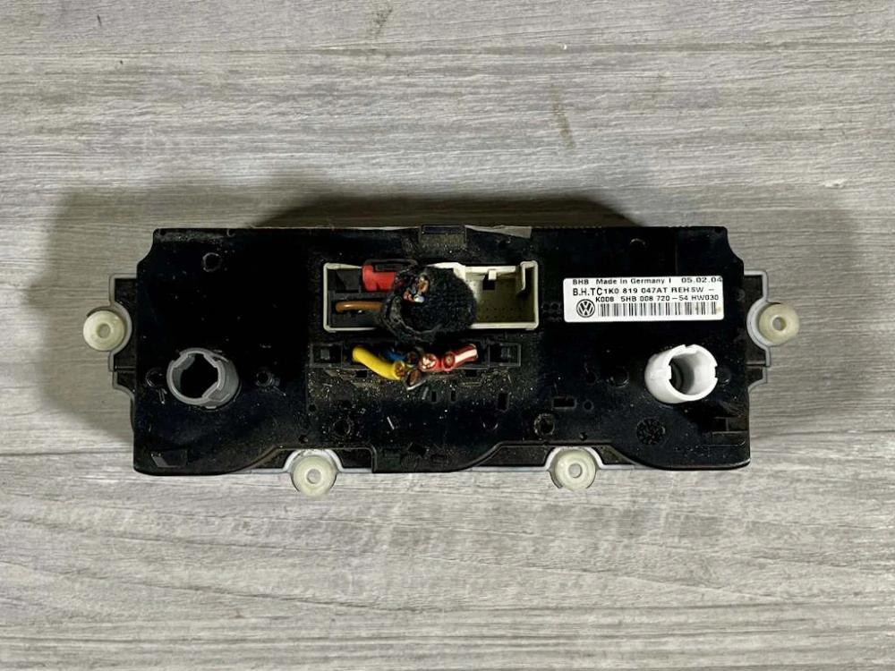 VW GOLF 5 - 1K - 2003-2009 - klima panel - 1K0820047AT