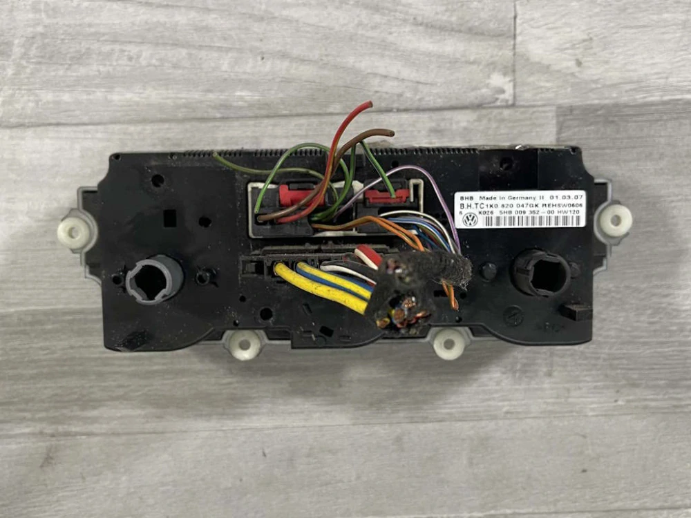 VW PASSAT B6 - 3C - 2005-2010 - klima panel - 1K0820047GK