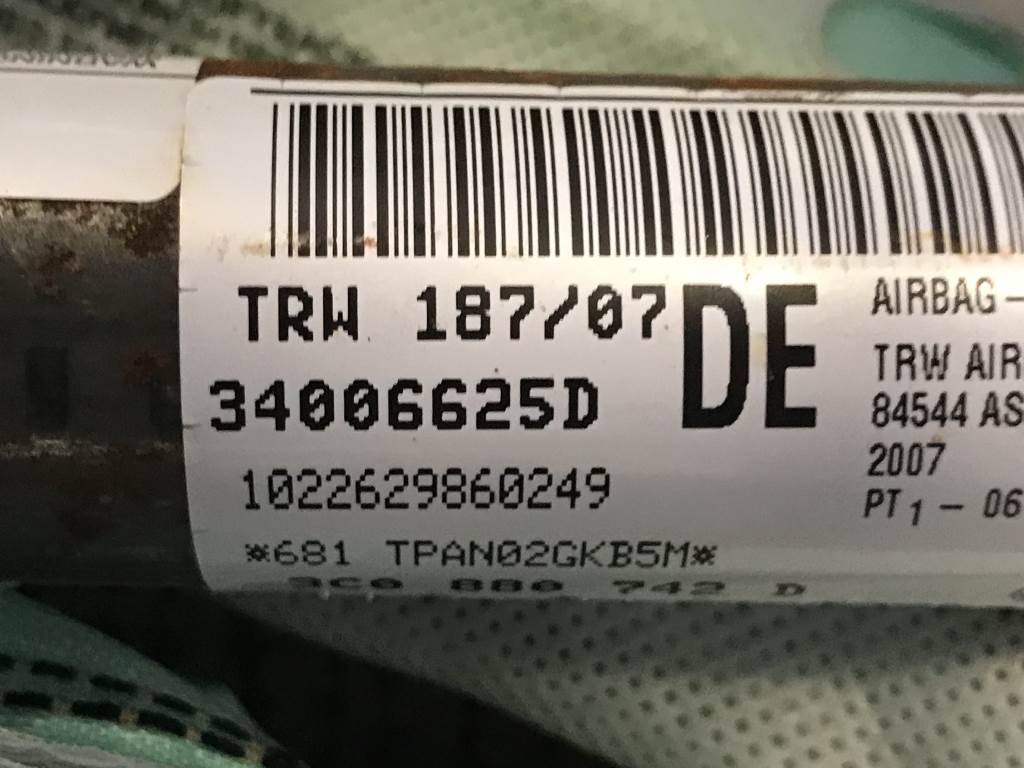 VW PASSAT B6 - 3C - 2005-2010 - airbag stropni P - 3C0880742D