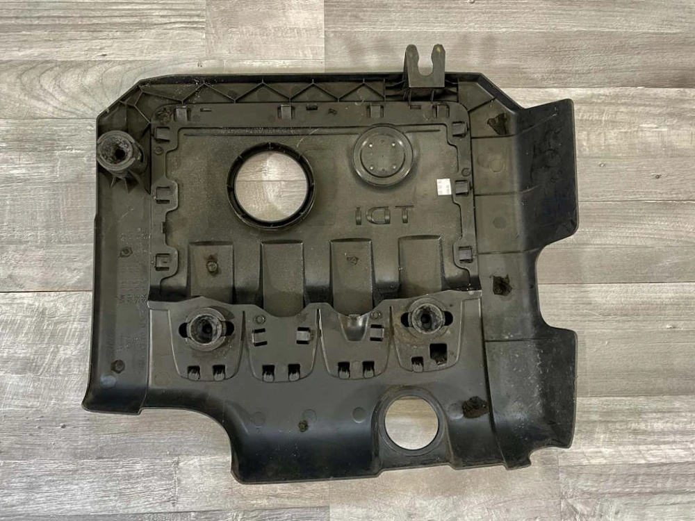 VW PASSAT B6 - 3C - 2005-2010 - kryt motoru 2.0 TDI - BKD