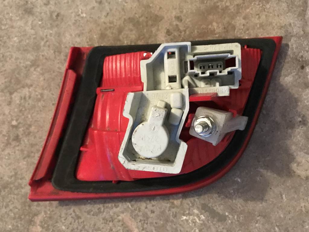 AUDI A3 - 8P - 2003-2012 - světlo LZ vnitřní - 8P4945093B