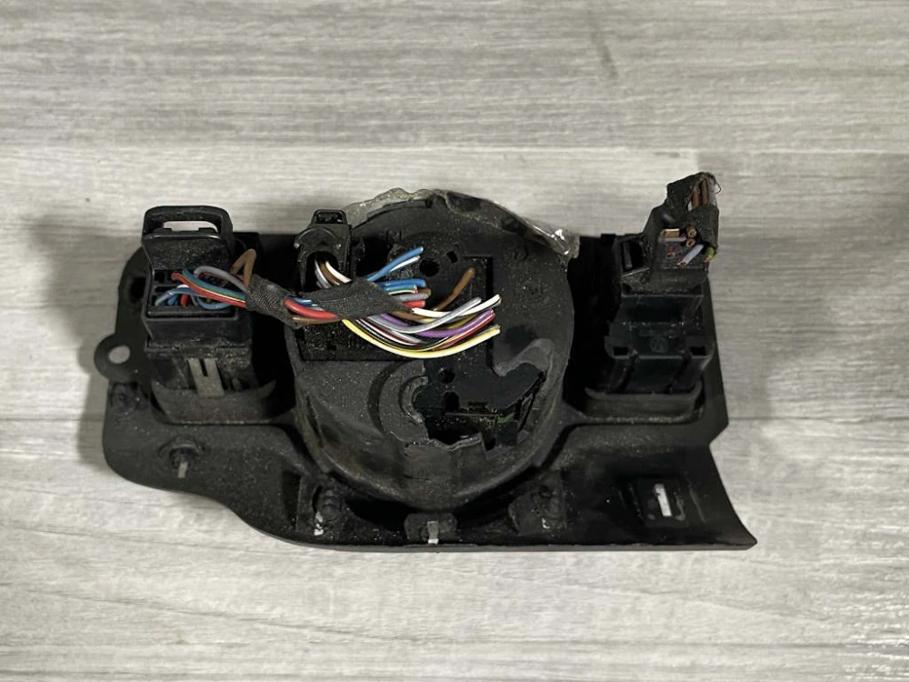 VW PASSAT B6 - 3C - 2005-2010 - přepínač světel - POŠKOZENÝ - 3C0927225C