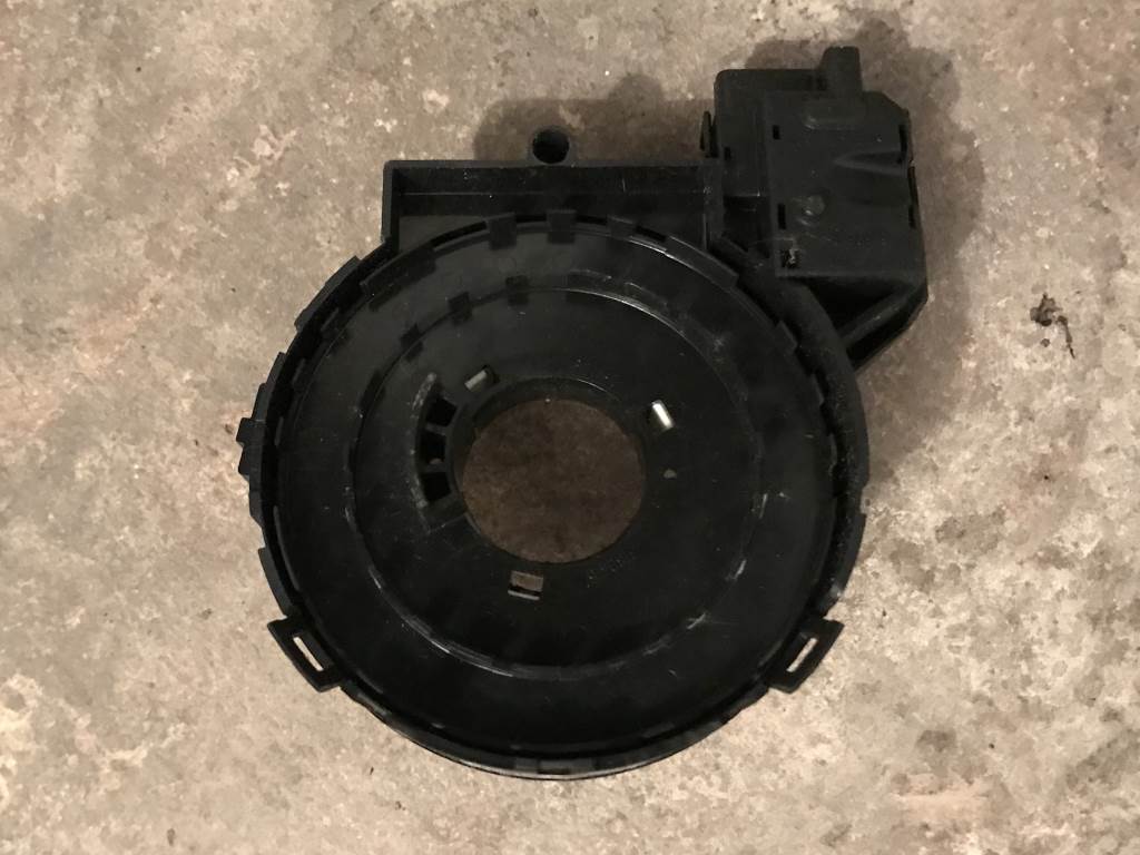 ŠKODA OCTAVIA 2 - 1Z - 2004-2009 - kroužek pod volant - 1K0959653