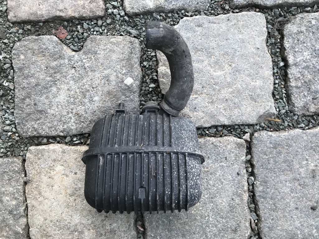 AUDI A6 - 4F - 2005-2011 - nádobka