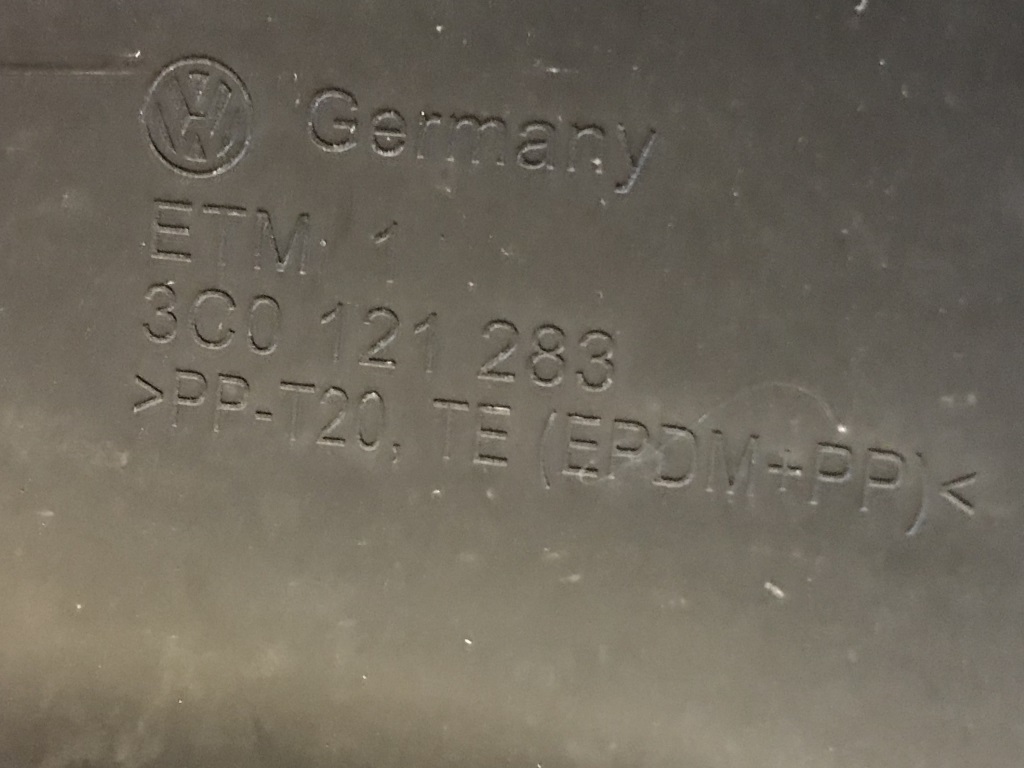 VW PASSAT B6 - 3C - 2005-2010 - plast ch.stěny - 3C0121283