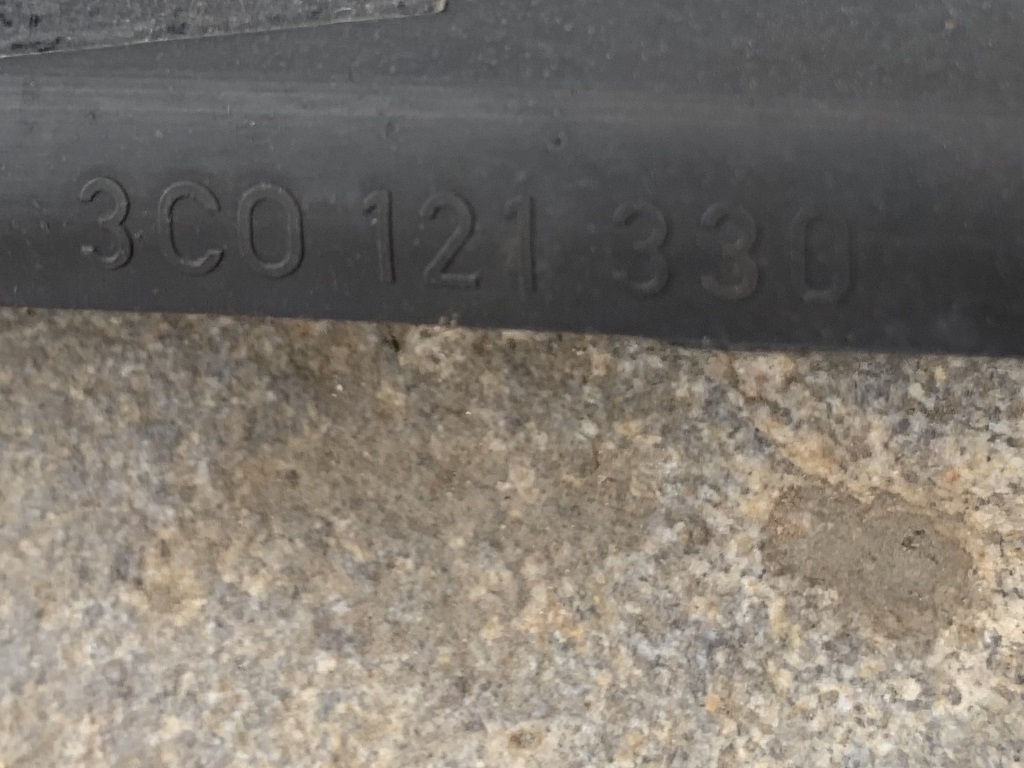 VW PASSAT B6 - 3C - 2005-2010 - plast ch.steny – horni - 3C0121330