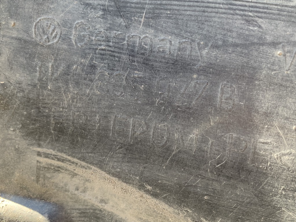 VW GOLF 5 - 1K - 2003-2009 - nadkolí horní + spodní LP - 1K0805977B 1K0805911