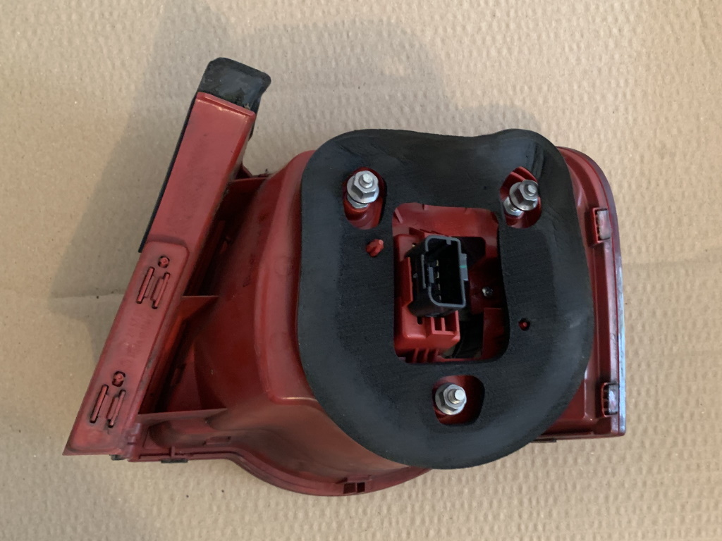 VW PASSAT B6 - 3C - 2005-2010 - světlo LZ SEDAN - 3C5945095C