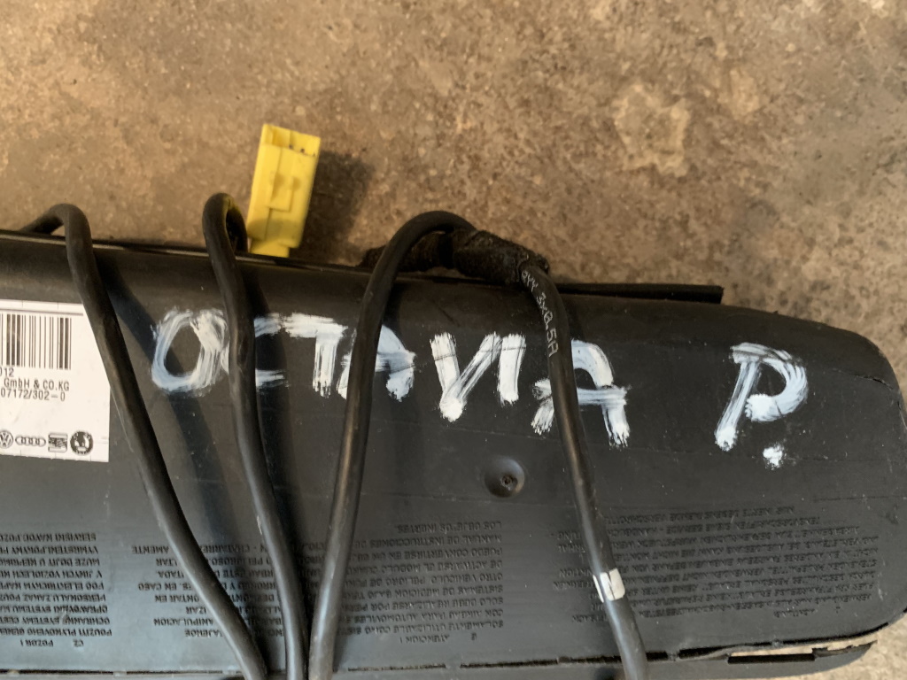 ŠKODA OCTAVIA 2 - 1Z - 2004-2009 - airbag sedalo PP - 1K4880242D