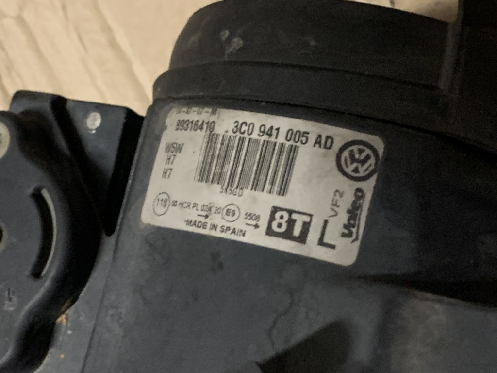 VW PASSAT B6 - 3C - 2005-2010 - světlo LP - ANGLIE