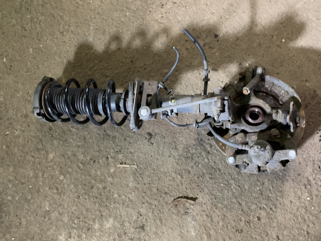 ŠKODA FABIA 2 - 5J - 2007-2014 - zavěšení LP - 6R0413031BJ