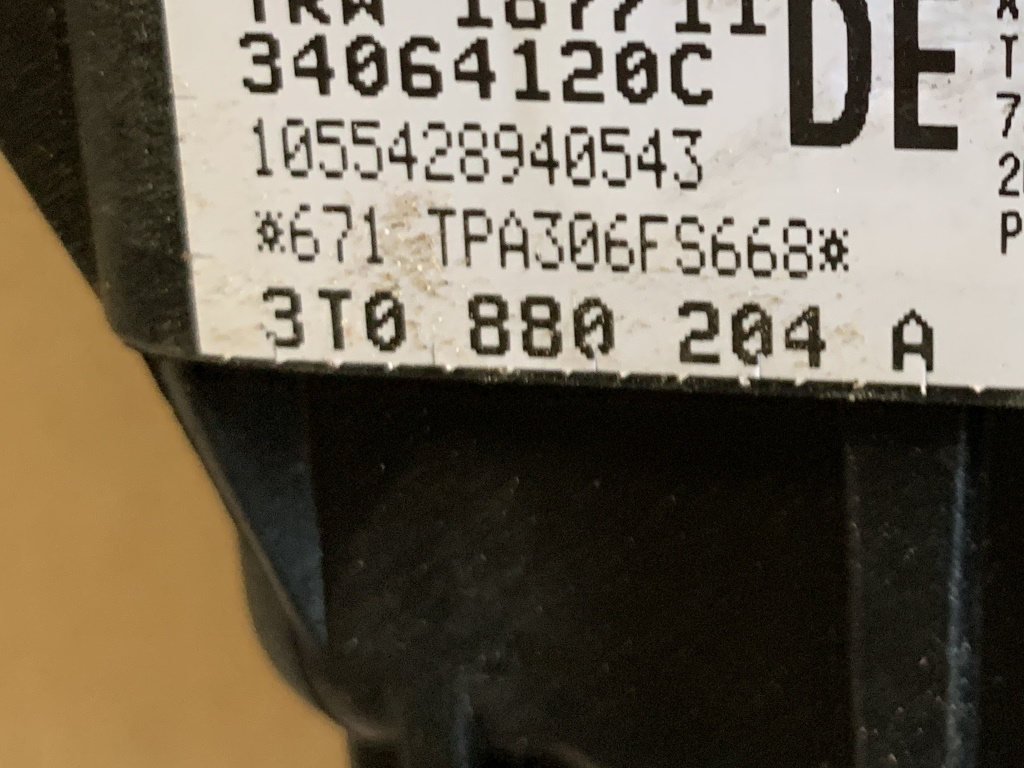 ŠKODA SUPERB 2 2008-2015 - 3T - airbag spolujezdec - 3T0880204