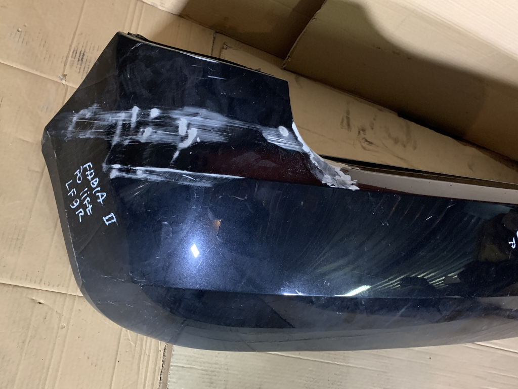 ŠKODA FABIA 2 - 5J - 2007-2014 - nárazník zadní 5dv - OPRAVENÝ