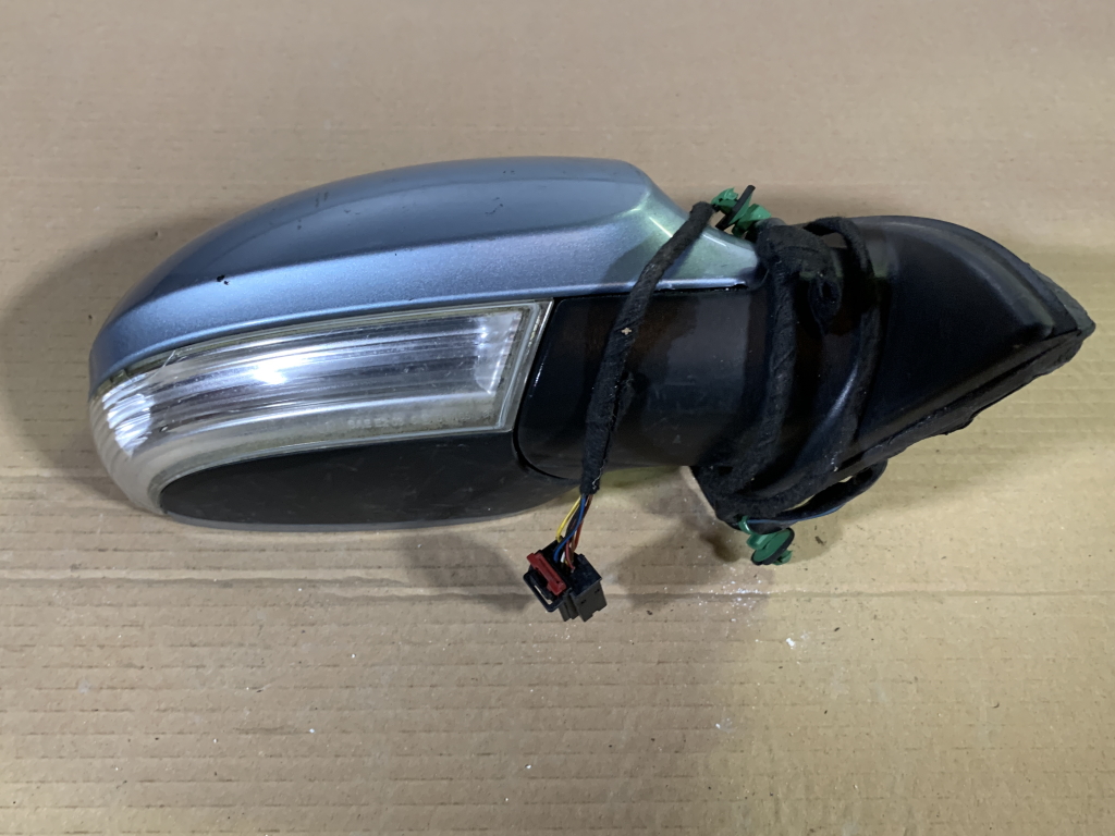 VW PASSAT B6 - 3C - 2005-2010 - zrcátko PP - LB5M - BLIKAČ PRASKLINA