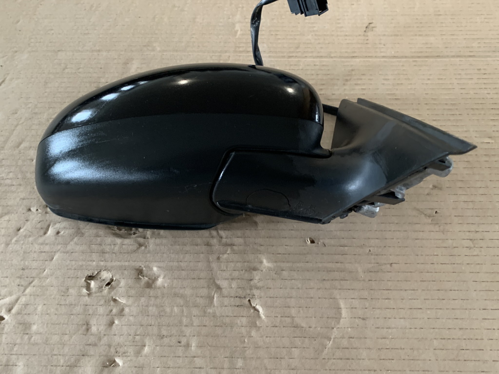 ŠKODA FABIA 2 - 5J - 2007-2014 - zrcátko PP - 9910