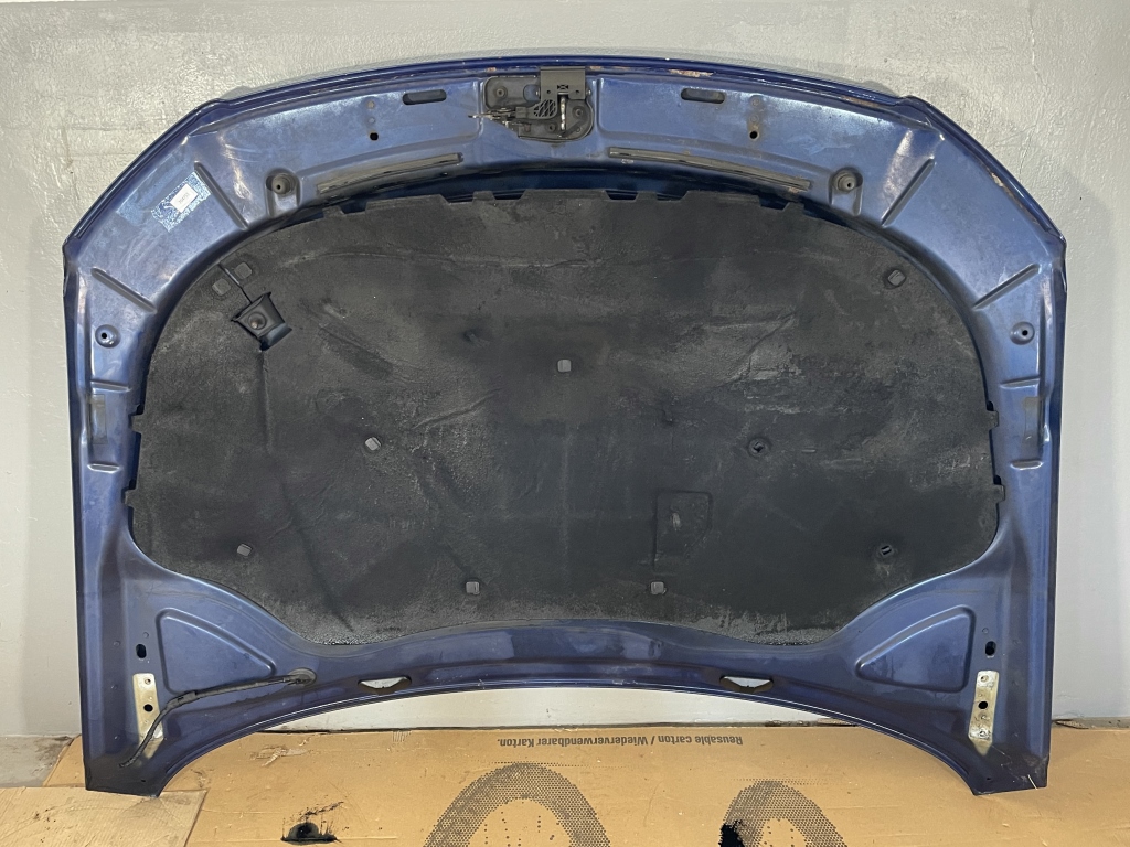 VW PASSAT B6 - 3C - 2005-2010 - kapota - LC5E