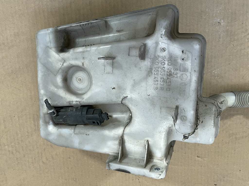 ŠKODA SUPERB 2 - 2008-2015 - 3T - nádobka ostřikovačů - 1K0955453Q