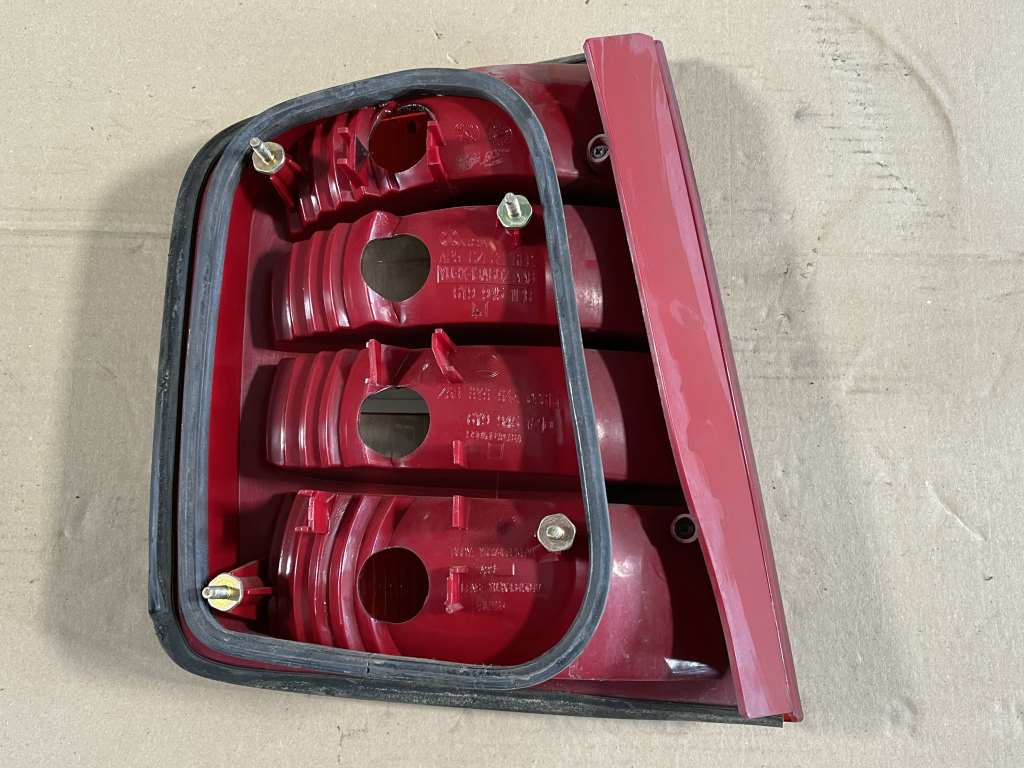 ŠKODA FABIA 1 1999-2007 - 6Y - světlo PZ KOMBI / COMBI - 6Y9945115 6Y9945096