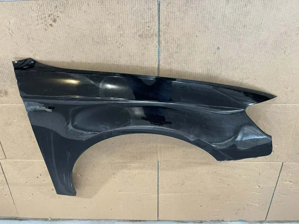 AUDI A3 - 8V - 2013-2016 - blatník PP - 8V0821467 - POŠKOZENÝ