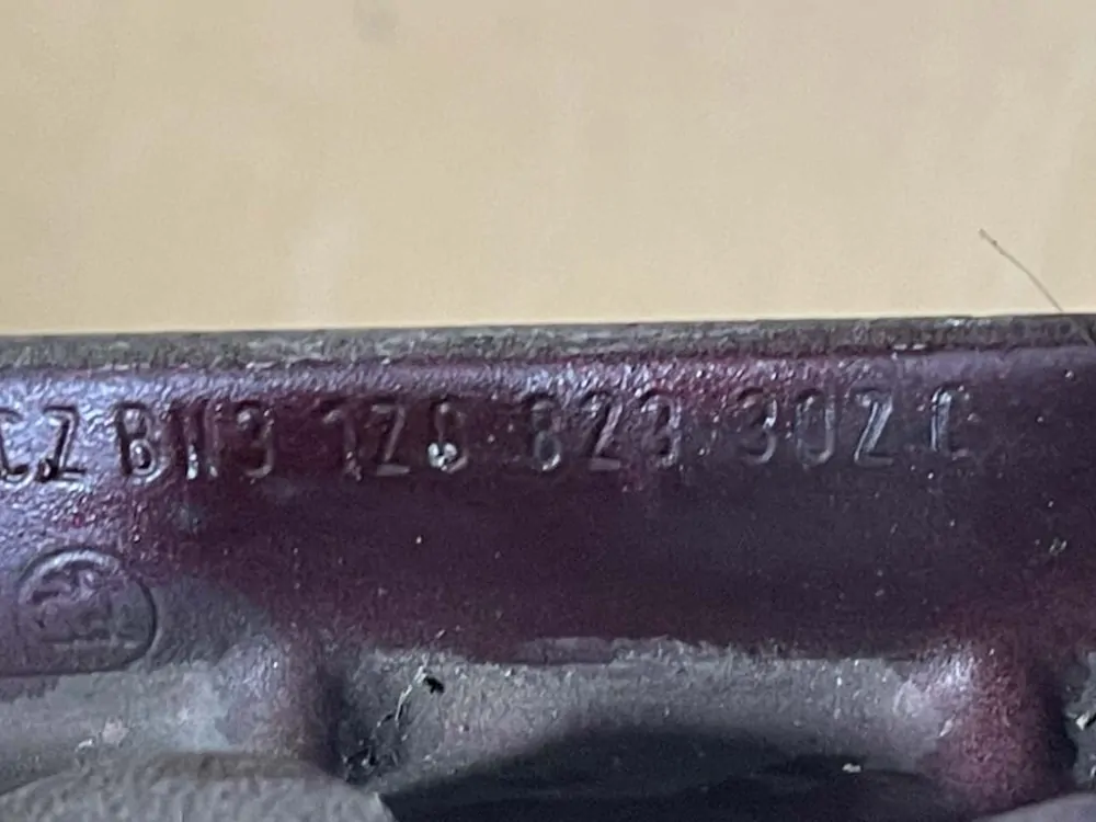 ŠKODA OCTAVIA 2 - 1Z - 2004-2009 - panty kapoty LP+PP - 1Z0823301C 1Z0823302C