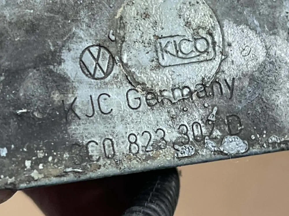 VW PASSAT B6 - 3C - 2005-2010 - panty kapoty LP+PP - 3C0823301D 3C0823302D