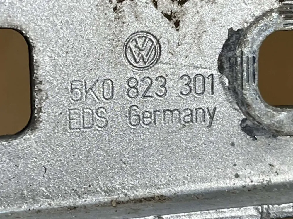 VW GOLF 5 - 1K - 2003-2009 - panty kapoty LP+PP - 5K0823301 5K0823302