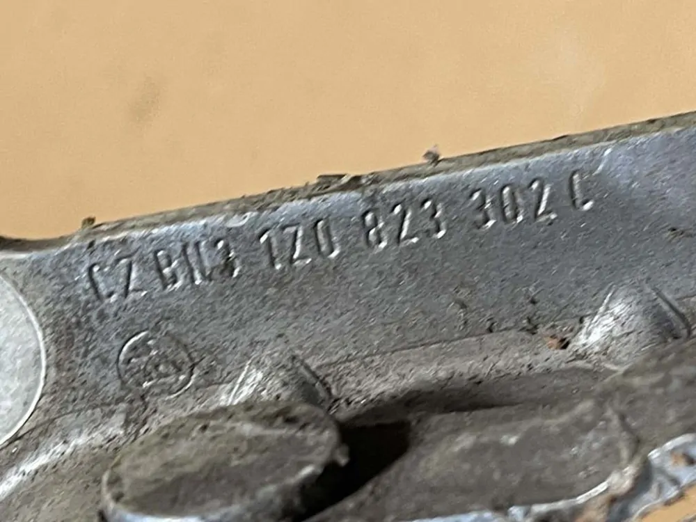 ŠKODA OCTAVIA 2 - 1Z - 2004-2009 - panty kapoty LP+PP - 1Z0823301C 1Z0823302C