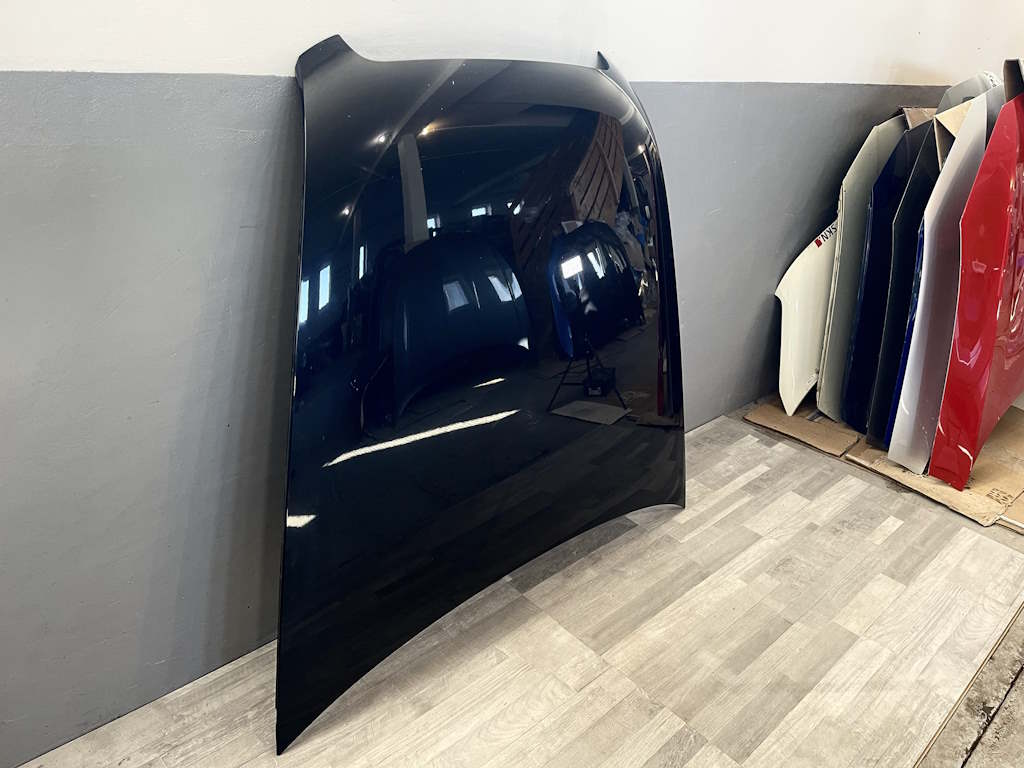 AUDI A6 - 4F - C6 - 2004-2011 - kapota - LZ9Y