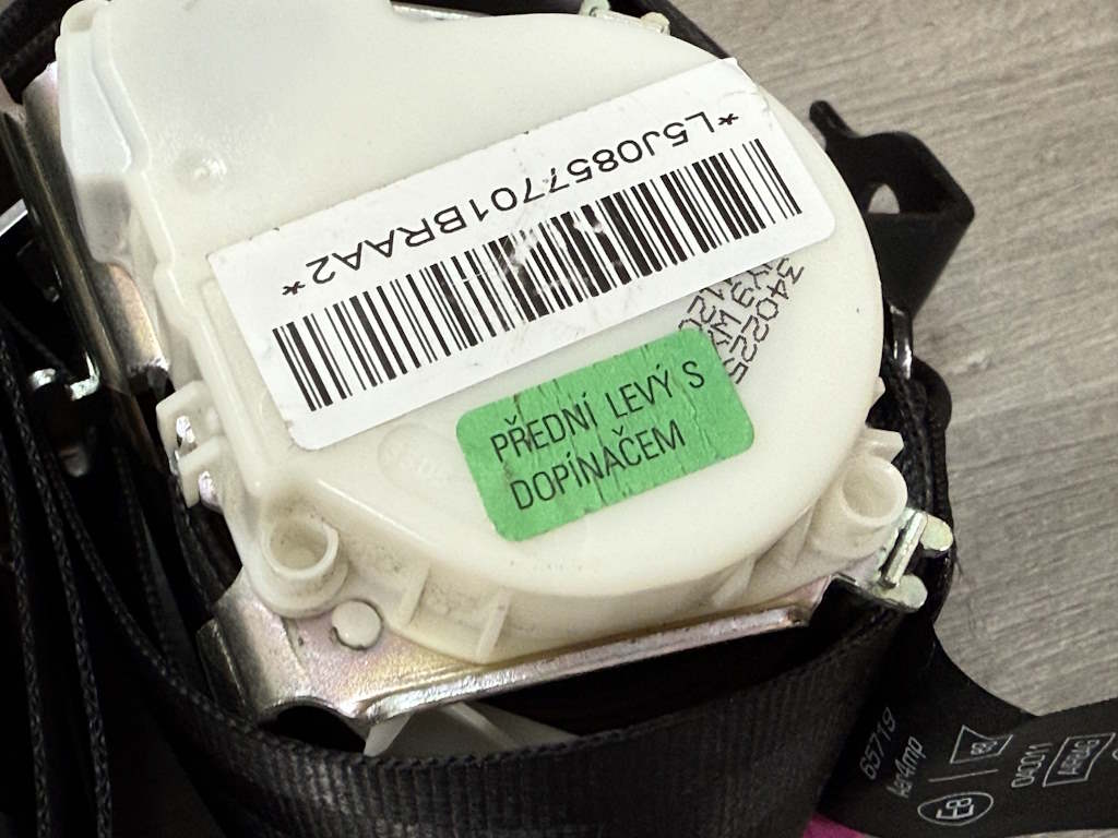 ŠKODA FABIA 2 - 5J - 2007-2014 - pásy LP+PP - 5J0857701B 5J0857702B