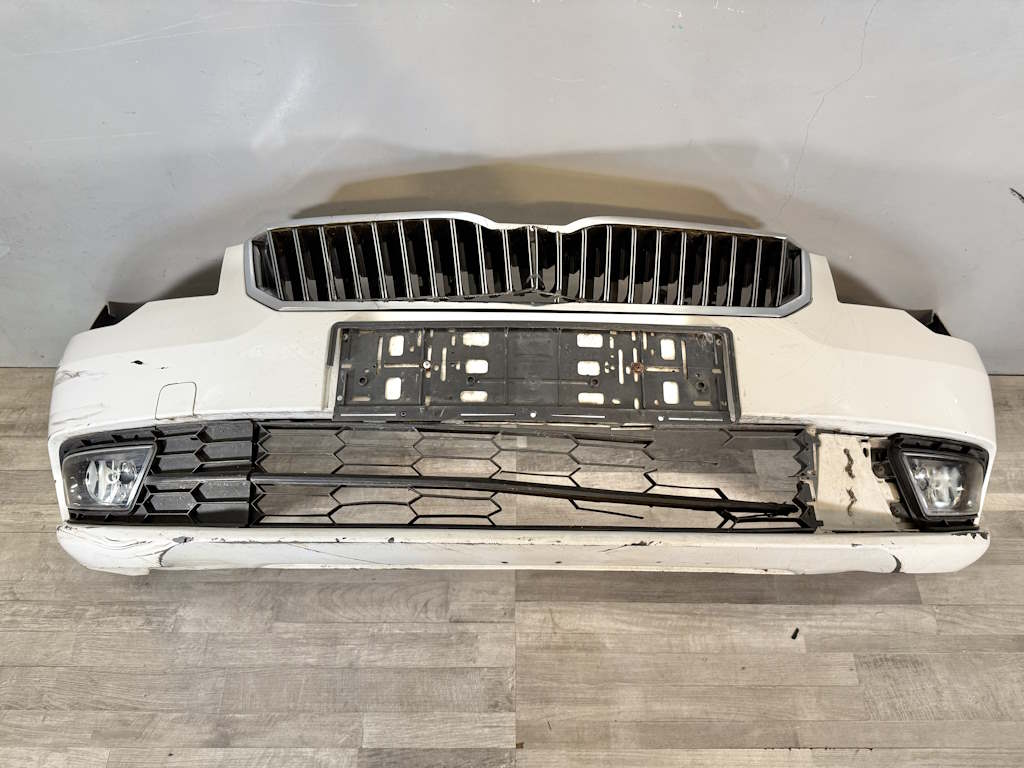 ŠKODA SUPERB 2 2013-2016 - FACELIFT - 3T - nárazník + maska KO - 3T0807221K