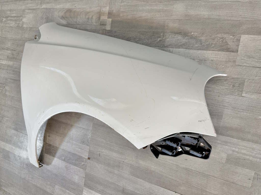 VW POLO - 6N - 2001-2004 - blatník PP - LF9E